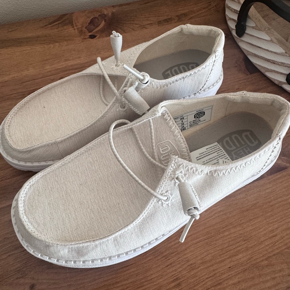 Hey Dude Womens Cream Casual Shoes